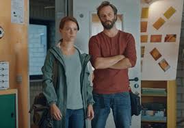 Kijkcijfersde luizenmoeder werd een regelrechte hit en trok op het hoogtepunt miljoenen kijkers. De Luizenmoeder Tv Series 2019 2020 Imdb