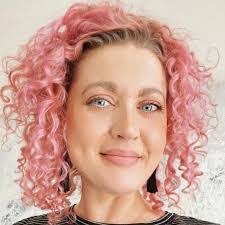 Heidi Schwarz's Instagram, Twitter & Facebook