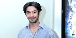 Prilly latuconsina dimata reza rahadian my lecturer my husband. Kisah Reza Rahadian Menemukan Islam Dream Co Id