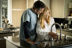 Dirty John: La serie de Netflix para decir "mejor sola que mal acompañada"
