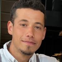 20+ perfiles de «Iula»