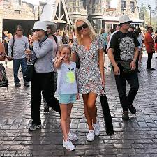Последние твиты от juicy jacqulyn(@juicyjacqulyn). Emotional Jackie O Henderson Admits She Needs To Lose A Lot Of Weight Daily Mail Online