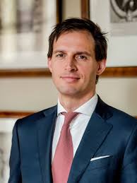 Wopke hoekstra was born on september 30, 1975 in bennekom, gelderland, netherlands as wopke bastiaan hoekstra. Cda Kanjer Wopke Hoekstra Topkandidaat Voor Financien Politiek Ad Nl