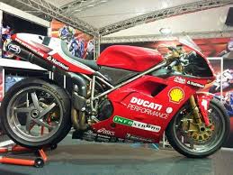 Carl Fogarty S Ducati 996r I Think Ducati Cafe Racer Ducati Ducati Superbike