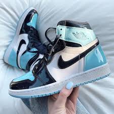 Pin On Air Jordan 1 Blue Chill Unc Patent Cd0461 401