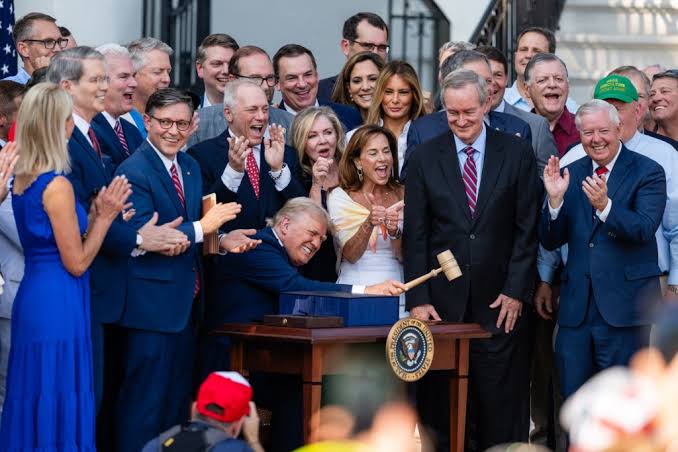 Congress Shrinking from the World -- and Its Own Authority