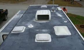 In order for the adhesive or catalyst material to bond with the roof material, all traces of oil, grease, grime, oxidation and silicone sealants must be removed. How To Repair The Rubber Roof Of Your Rv Bayside Rv