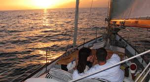 Romantic Date On A Yacht In Mumbai Private Yacht For Couples In Mumbai