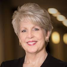 Vicki Cantrell's Instagram, Twitter & Facebook