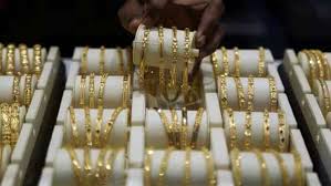 There are various factors that influence the gold price like. Why Gold Prices Are Rising Despite Weak Demand At Jewellery Shops