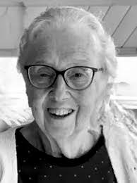 Krystal Yoder's Instagram, Twitter & Facebook