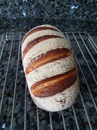 Ruchmehl Braucht Man Fur Ruchbrot Und Weitere Brot Rezepte Ruchbrot Brot Selber Backen Rezept Lebensmittel Essen