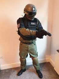 Im trying to give the outfit a more classic san andreas style feel, you know the 90s. Payday The Heist Enjoyer A Twitter Contemplating Wearing My Payday2 Fbi Swat Outfit To Mcmlondon At The End Of The Month It S Hard To Decide What To Wear For The Three Days