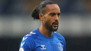 Walcott scored 108 goals in 397 appearances in the 12 years he spent at arsenal after joining from southampton in 2006, with only. Pin On Curly Hair Styles