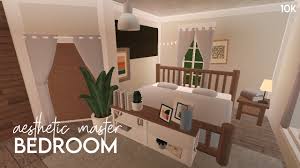 Although the design is built within a larger space, this style will actually work even in a smaller living room. Cute Master Bedroom Ideas Bloxburg