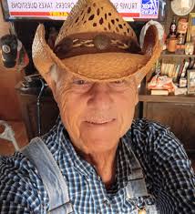 Who is the tallest person to have attended McEwen High School?