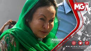 Bekas pegawai khas kepada isteri bekas perdana menteri malaysia najib razak memberitahu mahkamah tinggi hari ini (9 sep), beliau berpandangan warga perkhidmatan awam takut kepada rosmah mansor yang dilihat boleh mempengaruhi perdana menteri untuk mengambil tindakan terhadap mereka. Terkini Rosmah Berbaju Hijau Ke Sprm Youtube