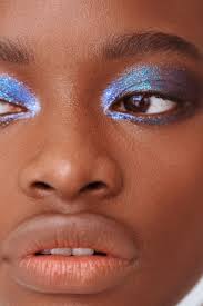 Six Metallic Makeup Looks To Try Metallic Makeup Beauty Makeup Aesthetic Makeup