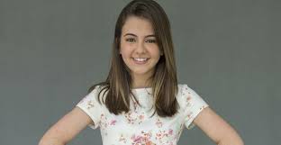 Klara Castanho Aparece Loira Em Divulgacao De Peca Loiro Melhores Penteados Celebridades