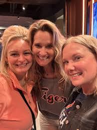 Jade Warner's Instagram, Twitter & Facebook