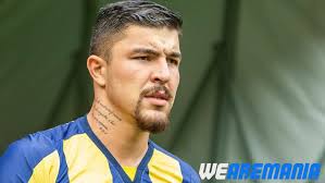 Charles Raphael Terpantau Sudah Follow Akun Instagram Arema dan Dewa United 