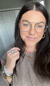 Our second grade teachers are a force this year! All are returning to  Yavapai from last year and are excited to work as a team again! Let's learn  more about our second