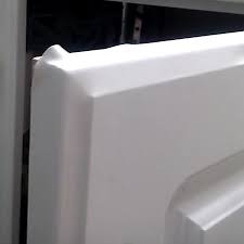 Thermofoil (or, mdf) cabinet doors pros and cons are something that you need to be aware of before you make your decision. Home Dzine Kitchen Remove Foil Vinyl Wrap From Kitchen Cabinet Doors