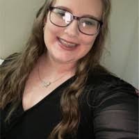 Sarah Truelove's Instagram, Twitter & Facebook