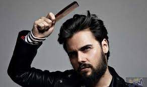 7 مشاكل تعاني منها أثناء تسريح الشعر thumbs up