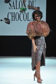 16 Delectable Photos Of A Chocolate Fashion Show Chocolate Fashion Fashion Couture Fashion