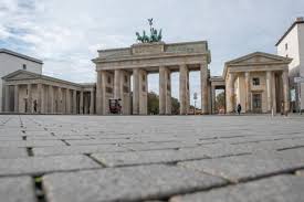 The icon links to further information about. Coronavirus La Germania Registra Il Suo Record Peggiore Quasi 30 Mila Contagi E 600 Morti In 24 Ore Merkel Verso Il Lockdown Duro Open