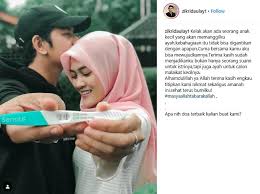 Kakak syakir daulay ini mengunggah tuliskan berupa doa untuk kebahagiaan orang lain. 3 Bulan Menikah Istri Zikri Daulay Umumkan Kehamilan Anak Pertama Matamata Com