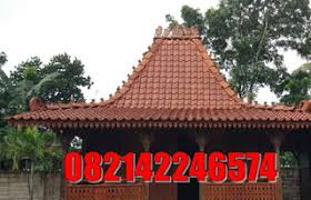 Namun kebanyakan orang hanya mengetahui rumah adat jawa tengah ialah rumah adat joglo, namun ternyata ada beberapa jenis rumah adat yang. Produsen Genteng Nglayur Asli Trenggalek 082142246574 Atap Rumah Joglo Jawa Timur