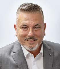 Michael Latka's Instagram, Twitter & Facebook