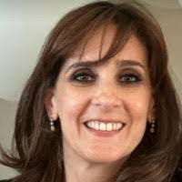 Laura Leonetti's Instagram, Twitter & Facebook