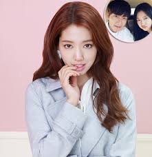 Soompi reports that they actually met while attending chung and university, they got close and eventually started dating late last year. Is Park Shin Hye Still Dating Her Actor Boyfriend Reveals Her Weight Loss To Everybody