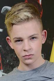 Alex Silvers's Instagram, Twitter & Facebook