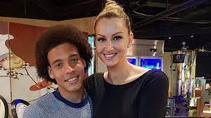 His honours at the club include two league. Borussia Dortmund Das Ist Bvb Neuzugang Axel Witsel