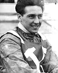 Long time resident John Williams of Sandra Way described to me years ago  leaving Riverton West (Rossmoyne) in the 50s via Webb Street to head to  Freo with the missus. As they