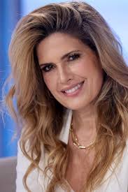 Isabel Macedo: del romance que cambió para siempre su vida al proyecto  soñado que la hizo volver a un set