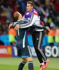 Die usa und portugal trennen sich 2:2. Pressestimmen Zum Zittersieg Gegen Algerien Deutschland Am Rande Der Katastrophe Fussball Wm Sport Bild