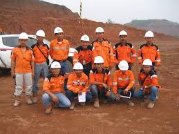 Image result for FOTO SURVEYOR PROYEK