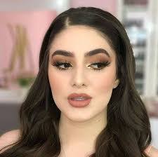 Graciela Vigil's Instagram, Twitter & Facebook