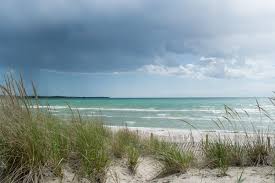 Sandbanks provincial park is one of the natural jewels of ontario. Oc Storm Passing Over Sandbanks Provincial Park Prince Edward County Was Lovely To Go Without Swarming Crowds Canada S Own Tropical Paradise Ontario