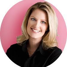 Tamara Kerr's Instagram, Twitter & Facebook