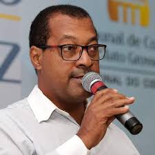 Domingos Santos é eleito a presidente da Câmara em Cáceres