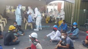It is the main tertiary and referral hospital in east malaysia. 25 Illegal Immigrants Arrested At Construction Sites Near Sarawak General Hospital In Covid 19 Operation Borneo Post Online