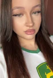 Yesenia Pedroza's Instagram, Twitter & Facebook