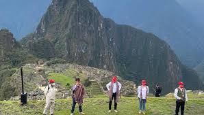 Tours y actividades, islas de callao + nadar con lobos marinos en islas palomino, full day completo: Machu Picchu Abre Sus Puertas Al Turismo Desde El 1 Noviembre Con Protocolos De Bioseguridad Peru Gestion
