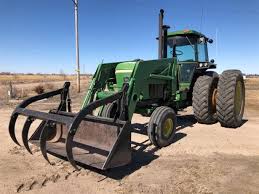 Foto van een john deere 4640. 1979 John Deere 4640 2wd Tractor W Loader Bigiron Auctions